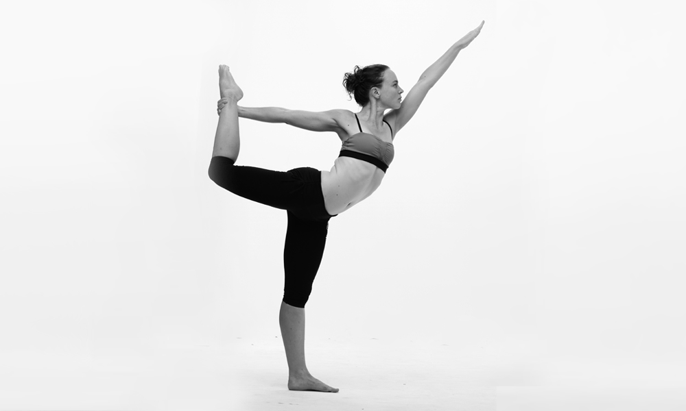 Bikram Hot Yoga 20 Standing Bow Pulling