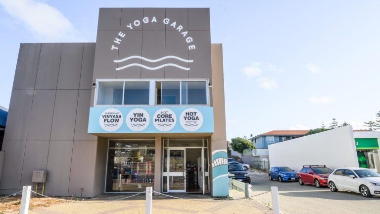 the-yoga-garage-gallery-01-768x432